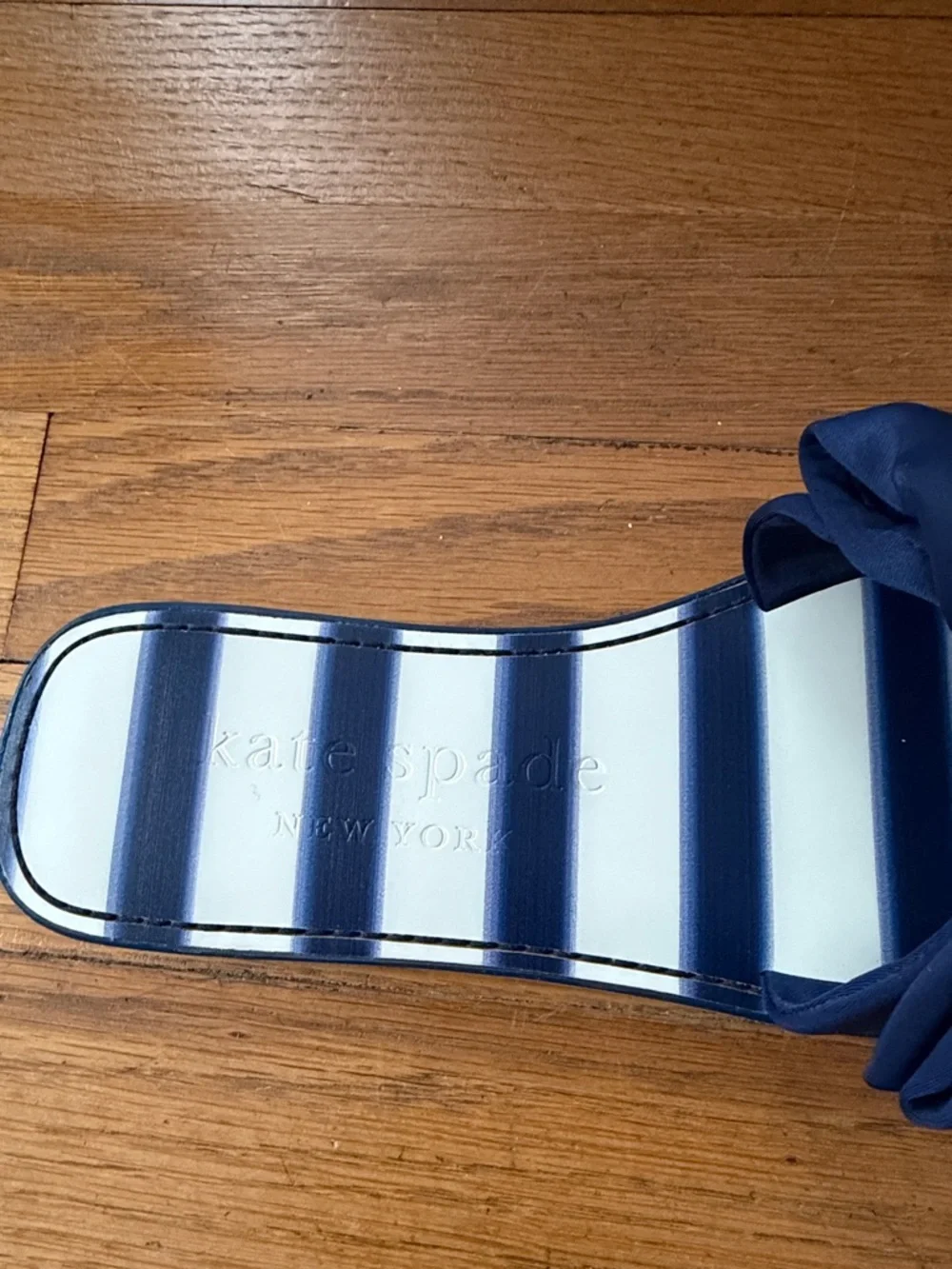 🏖️ Kate Spade New York Bikini Bow Slide Sandals. Size 8B.